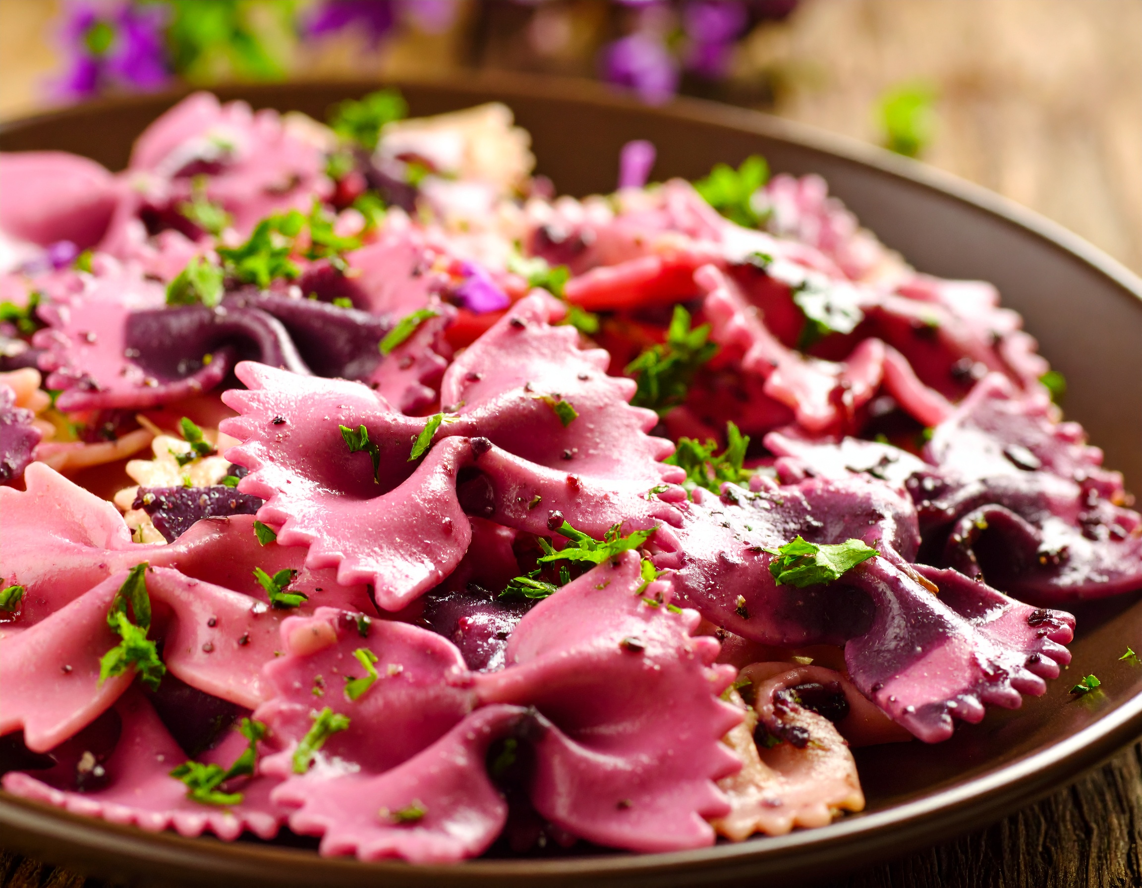 paarse en roze Vlinder-pasta's